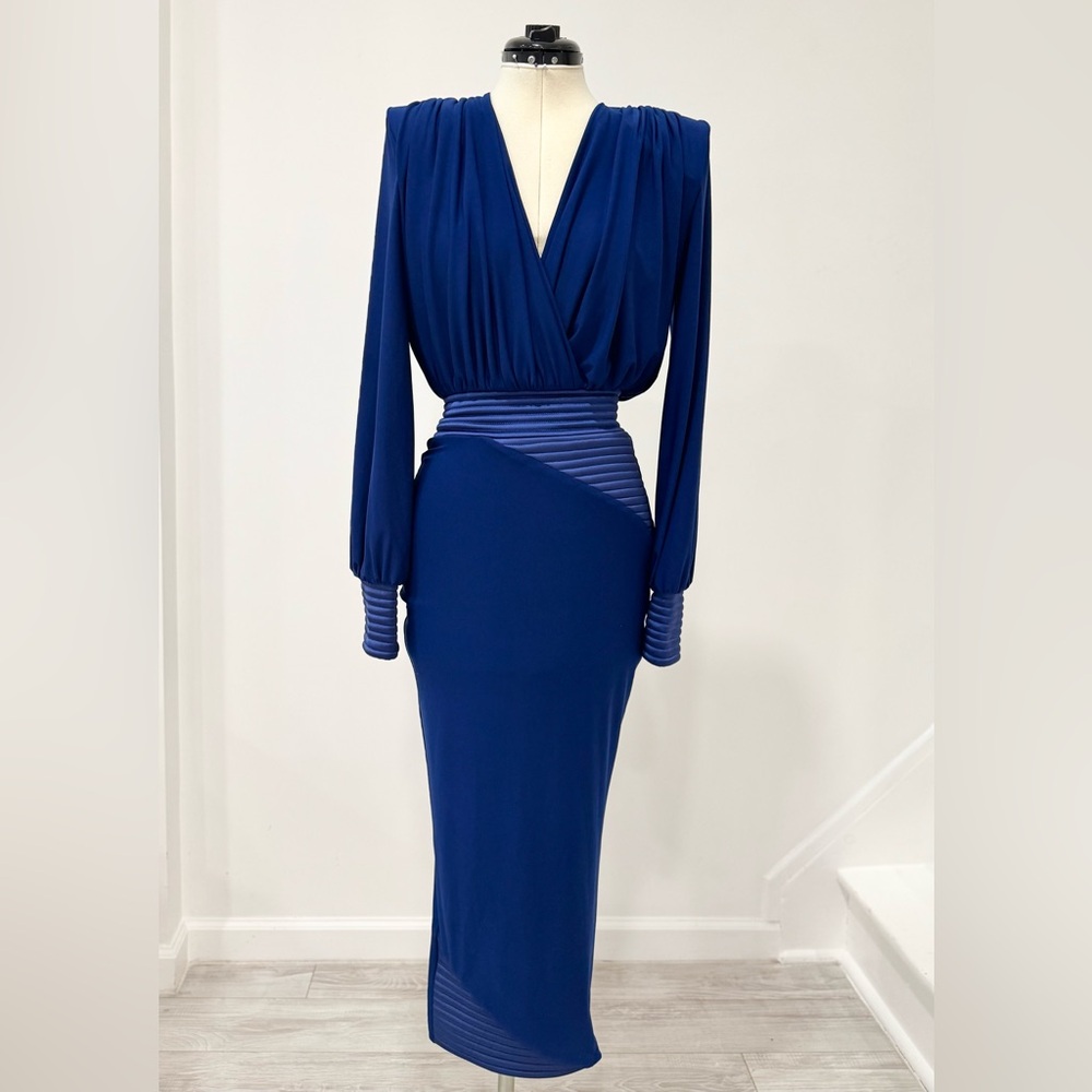 ZHIVAGO Signature Lover Man Keyhole-Back Midi Dress - Picture 5 of 11